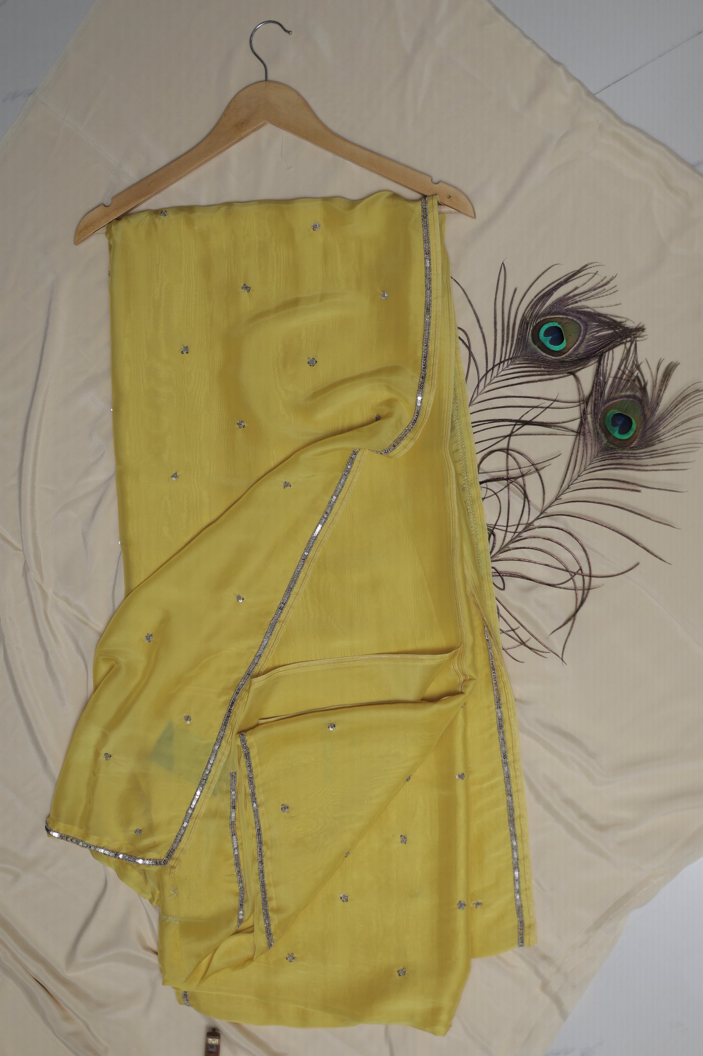 LEMON YELLOW- AUTUMN CREPE SAREE(PHOOL BINDU - FLOWER DOT)