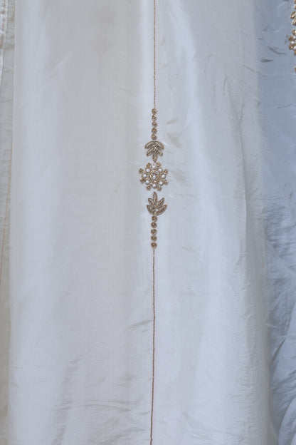 IVORY- AUTUMN CREPE SAREE(PRABHA - LUMINOUS GLOW)