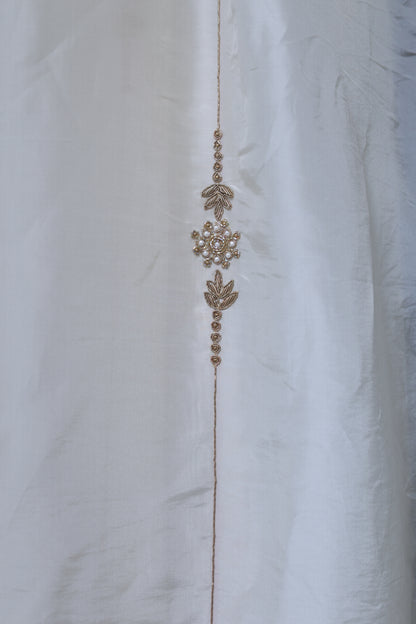 IVORY- AUTUMN CREPE SAREE(PRABHA - LUMINOUS GLOW)