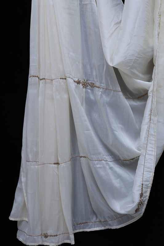 IVORY- AUTUMN CREPE SAREE(PRABHA - LUMINOUS GLOW)