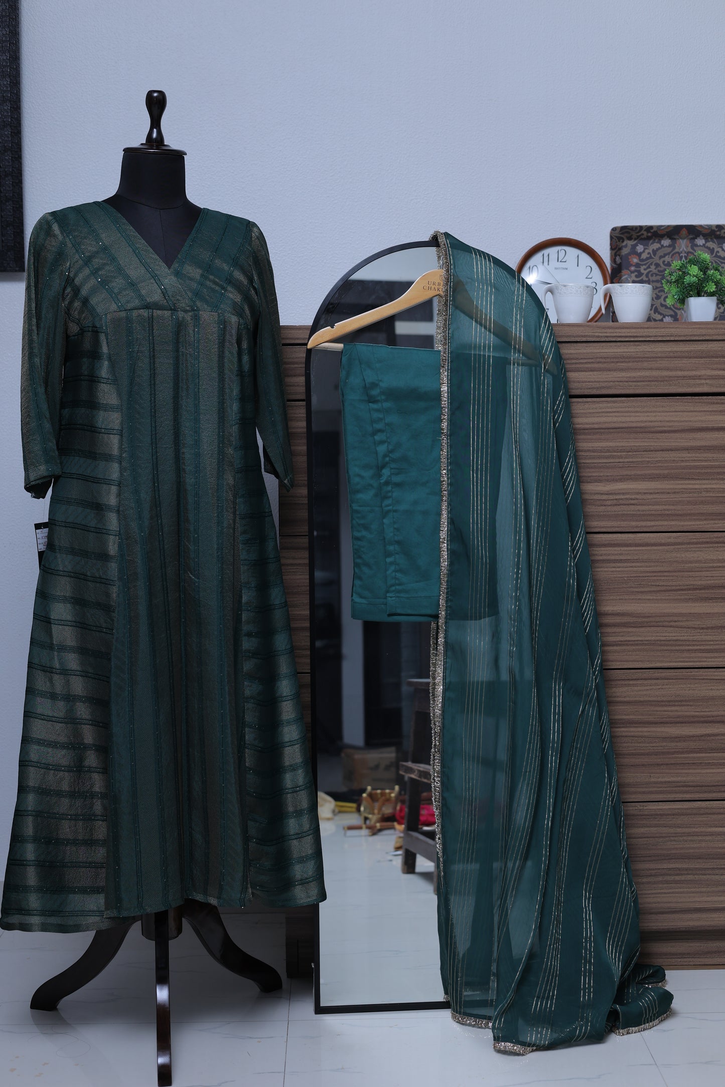 BOTTLE GREEN PRINCESS CUT KURTA PANT SET