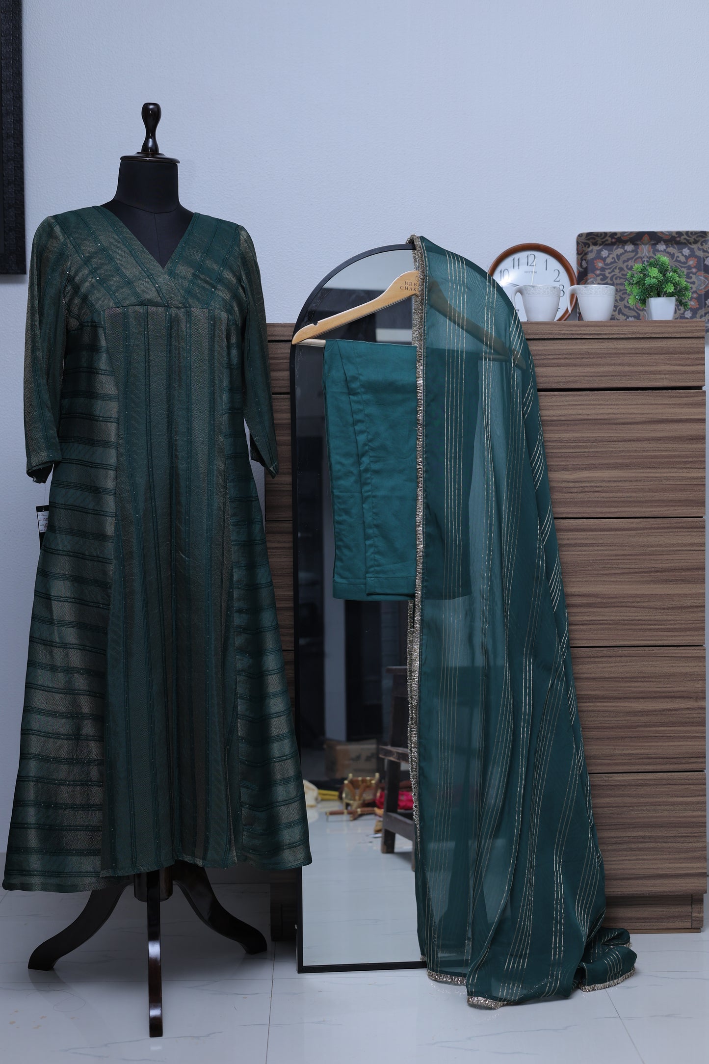 BOTTLE GREEN PRINCESS CUT KURTA PANT SET