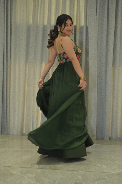 BOTTLE GREEN SPAGHETTI GOWN