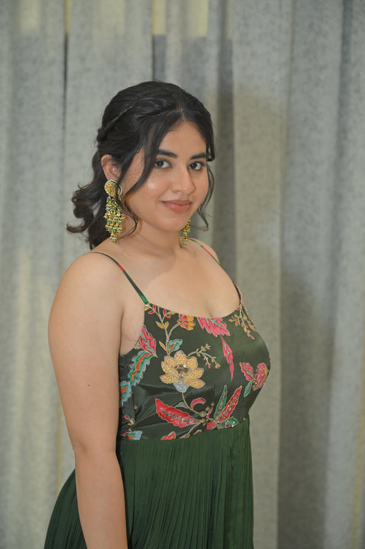 BOTTLE GREEN SPAGHETTI GOWN