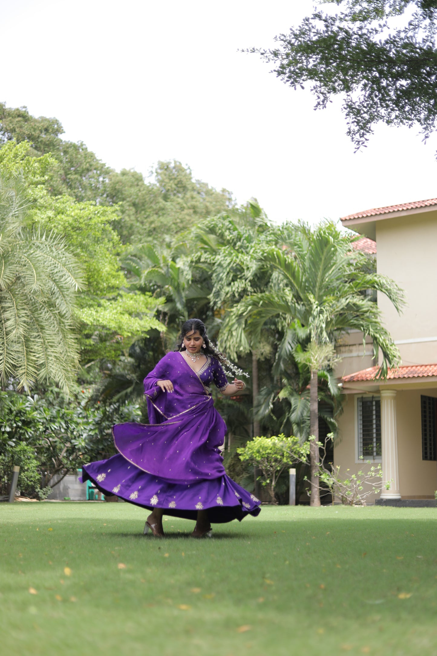 DEEP VIOLET LEHENGA SET (JAMUNI MOHINI-PURPLE BEAUTY)