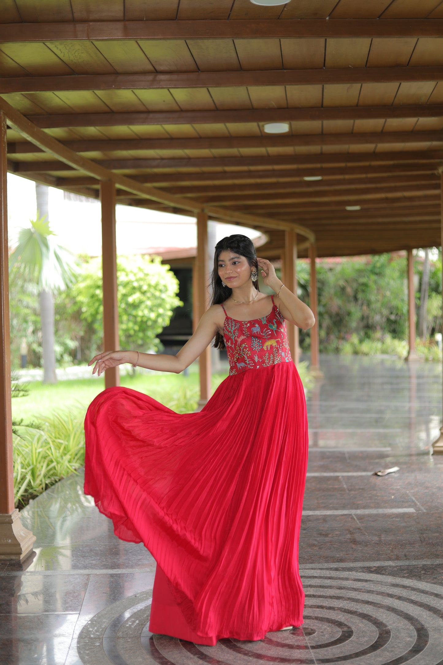 TOMATO RED SPAGHETTI LONG GOWN